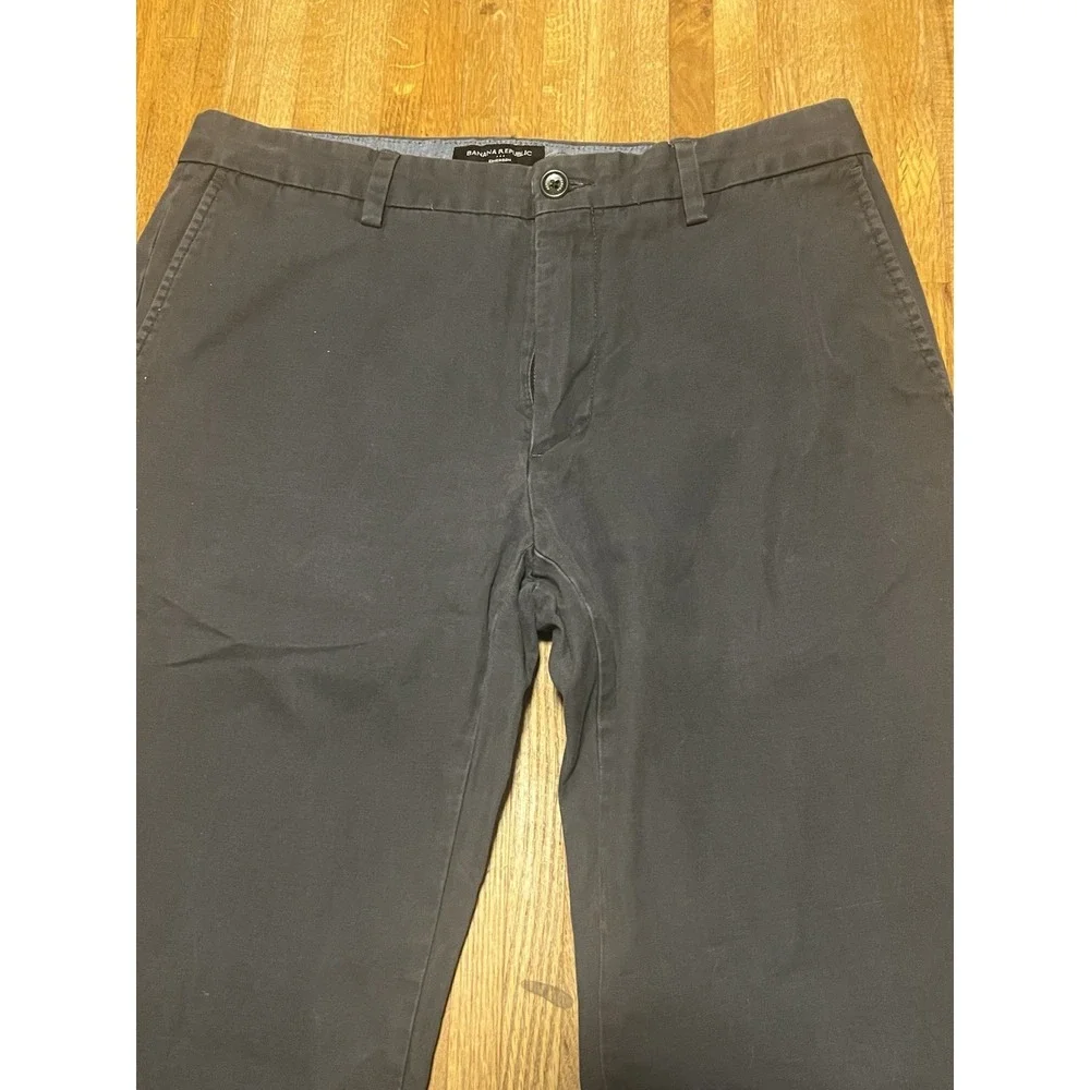 Banana Republic Men's Flat Front Pant Slim Fit Stretch Fabric Wicking Grey 33x34